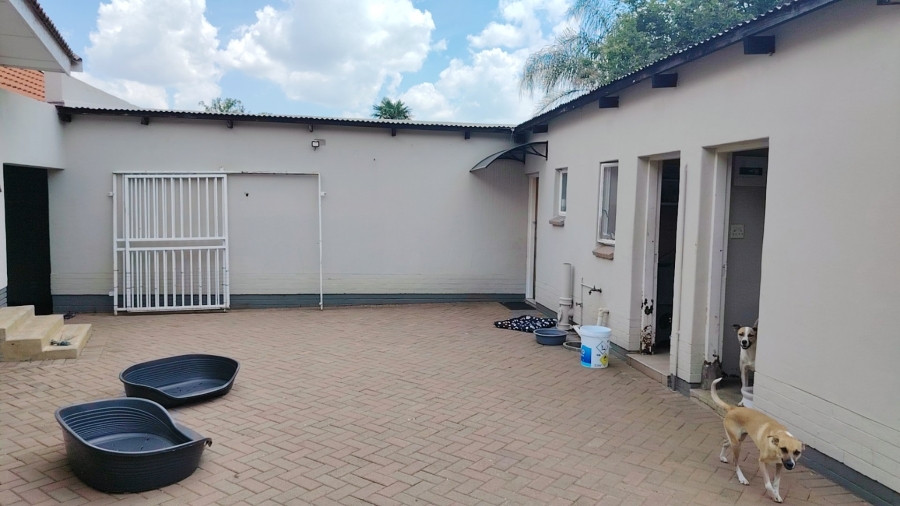 3 Bedroom Property for Sale in Roosheuwel North West